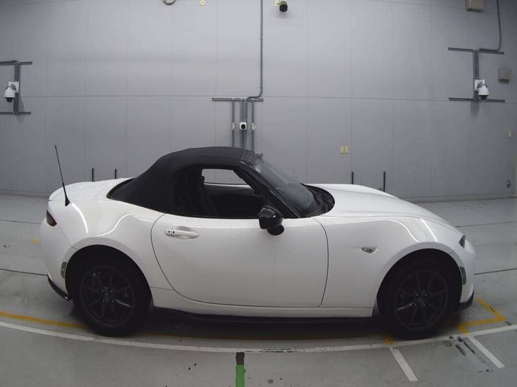 2015 Mazda Roadster ND5RC[2]