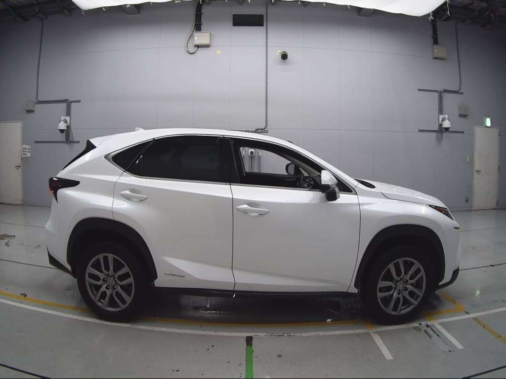 2015 Lexus NX AYZ10[2]