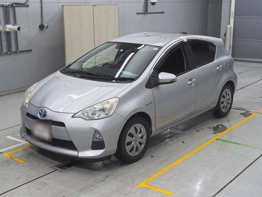 2012 Toyota Aqua NHP10[0]