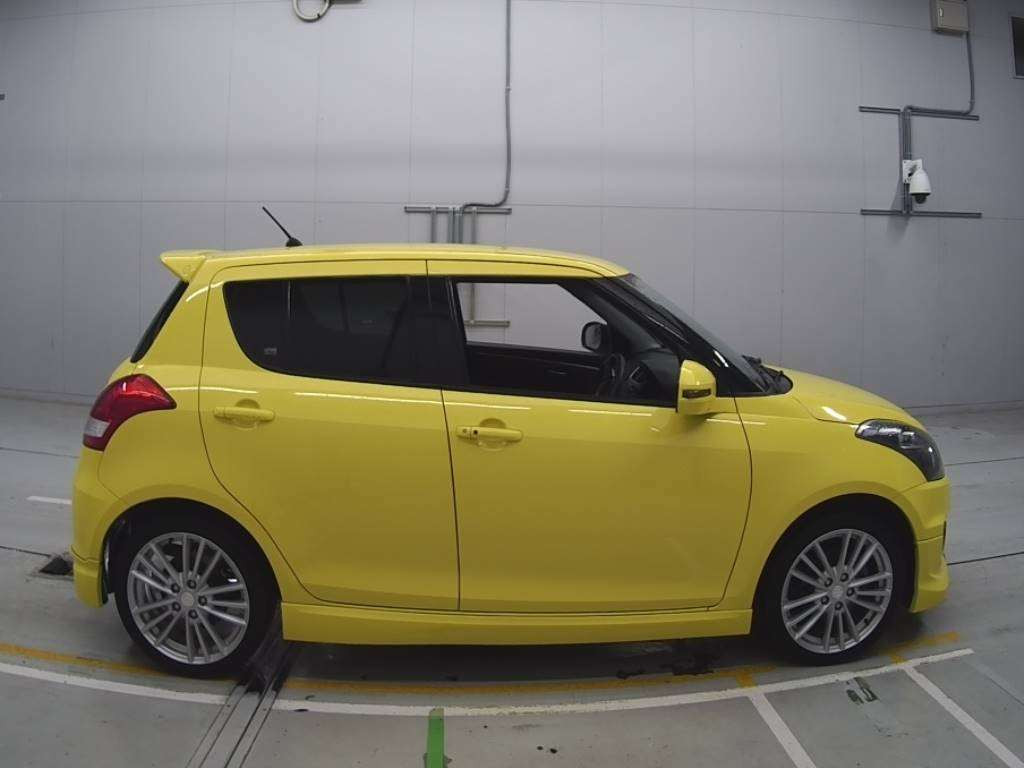 2013 Suzuki Swift Sport ZC32S[2]