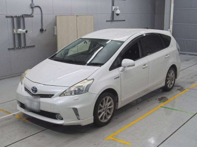 2013 Toyota Prius alpha