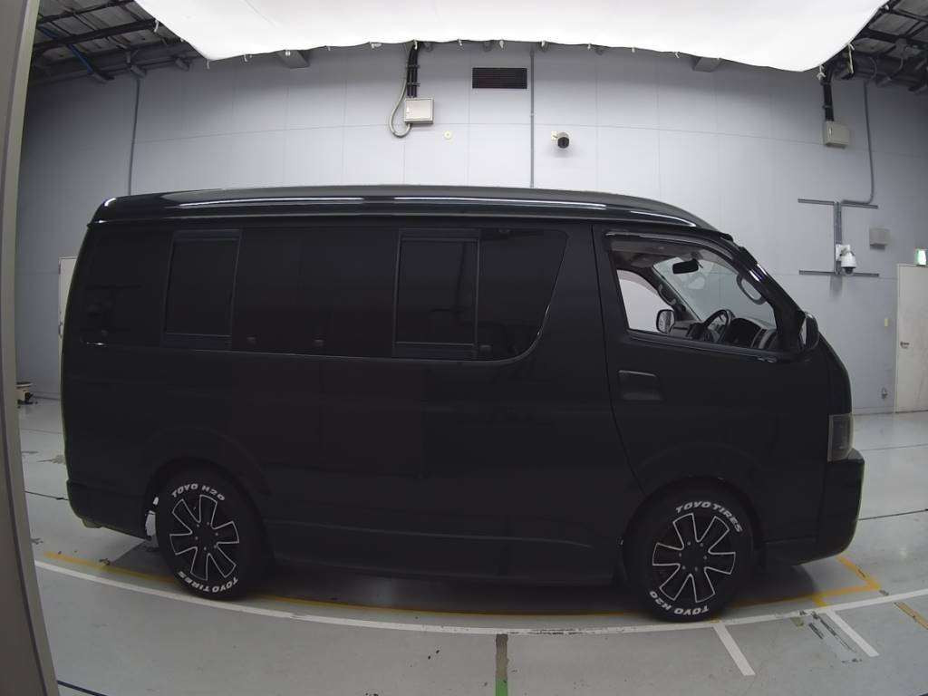 2009 Toyota Hiace Wagon TRH214W[2]