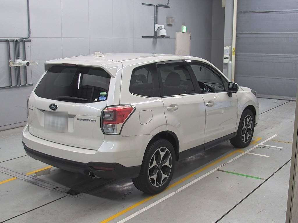 2016 Subaru Forester SJ5[1]