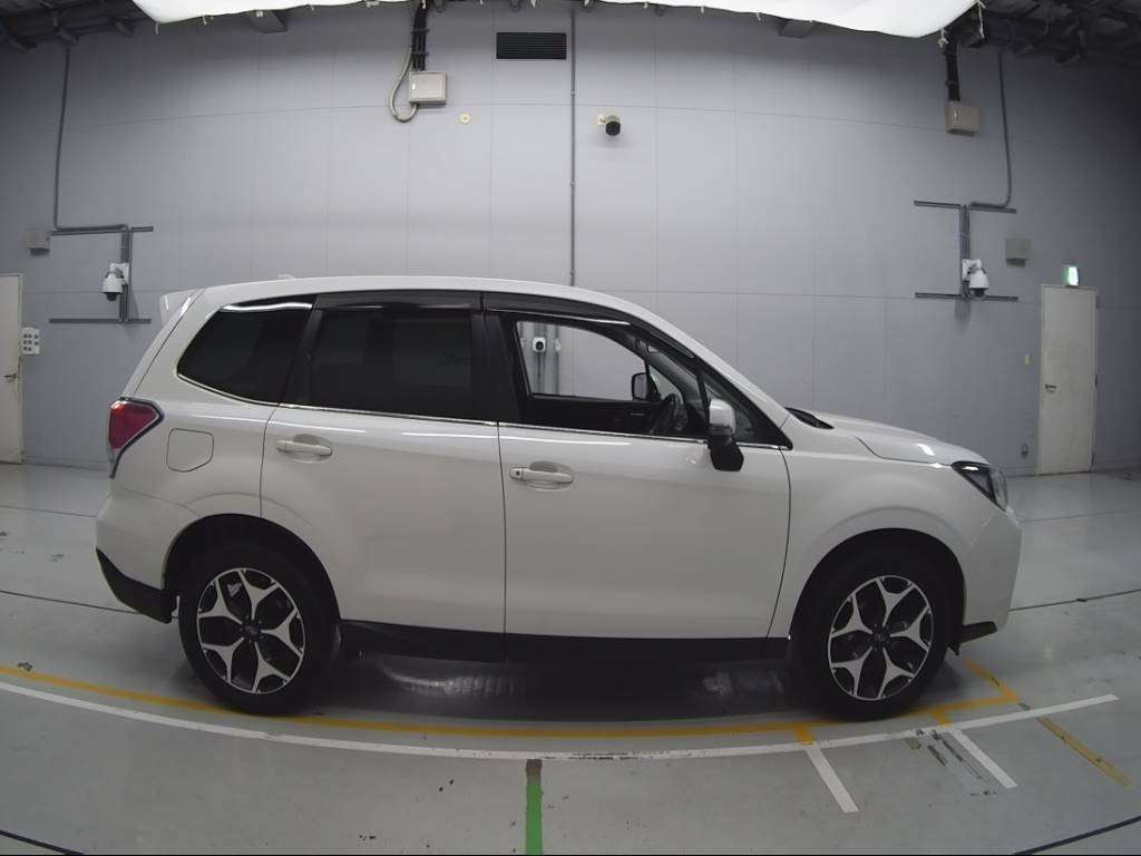 2016 Subaru Forester SJ5[2]