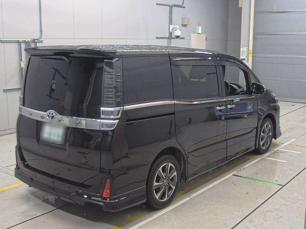 2020 Toyota Voxy ZRR80W[1]