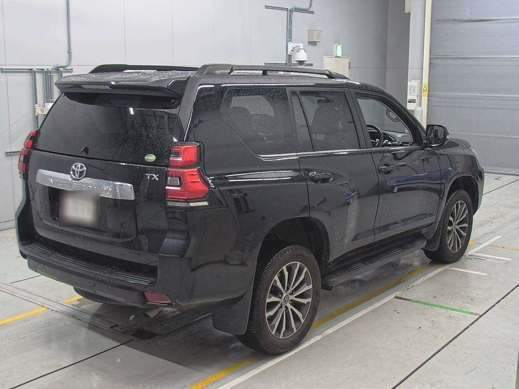 2018 Toyota Land Cruiser Prado GDJ150W[1]