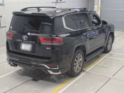 2023 Toyota Land Cruiser