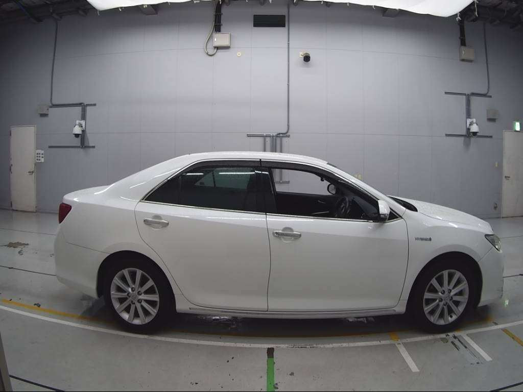 2014 Toyota Camry AVV50[2]