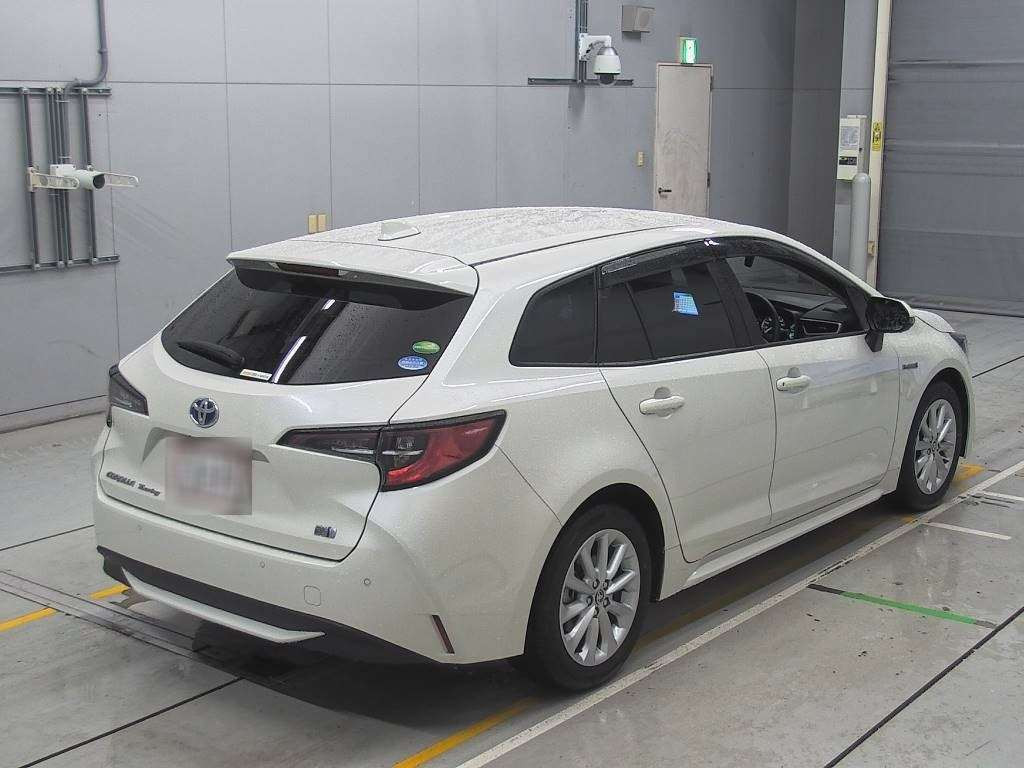 2019 Toyota Corolla Touring Wagon ZWE211W[1]