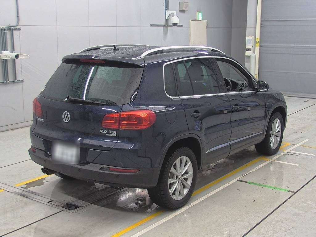 2012 Volkswagen Tiguan 5NCCZ[1]