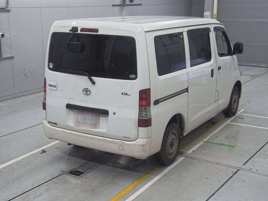 2013 Toyota Townace Van S402M[1]