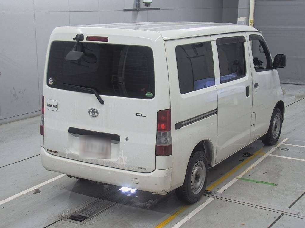 2013 Toyota Townace Van S402M[1]