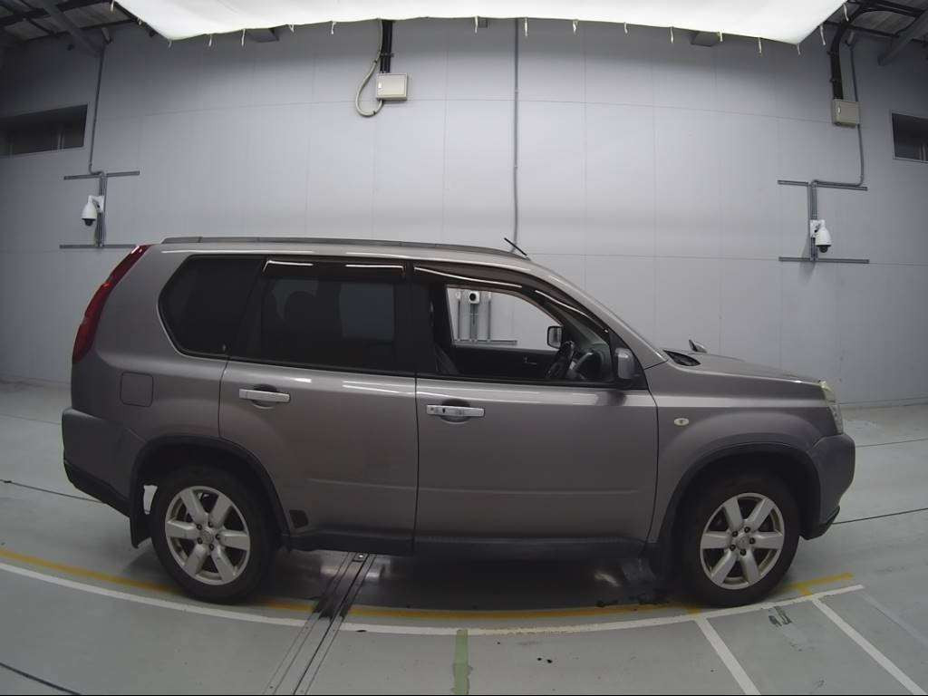 2009 Nissan X-Trail TNT31[2]