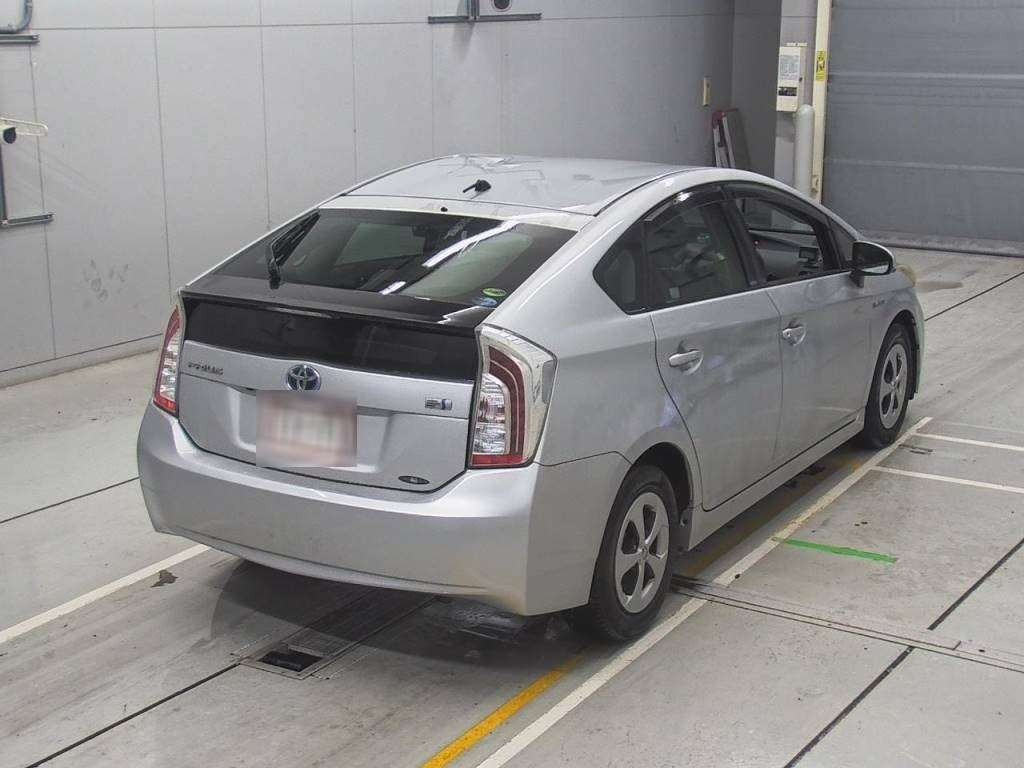 2013 Toyota Prius ZVW30[1]