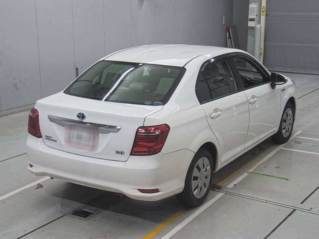 2016 Toyota Corolla Axio NKE165[1]