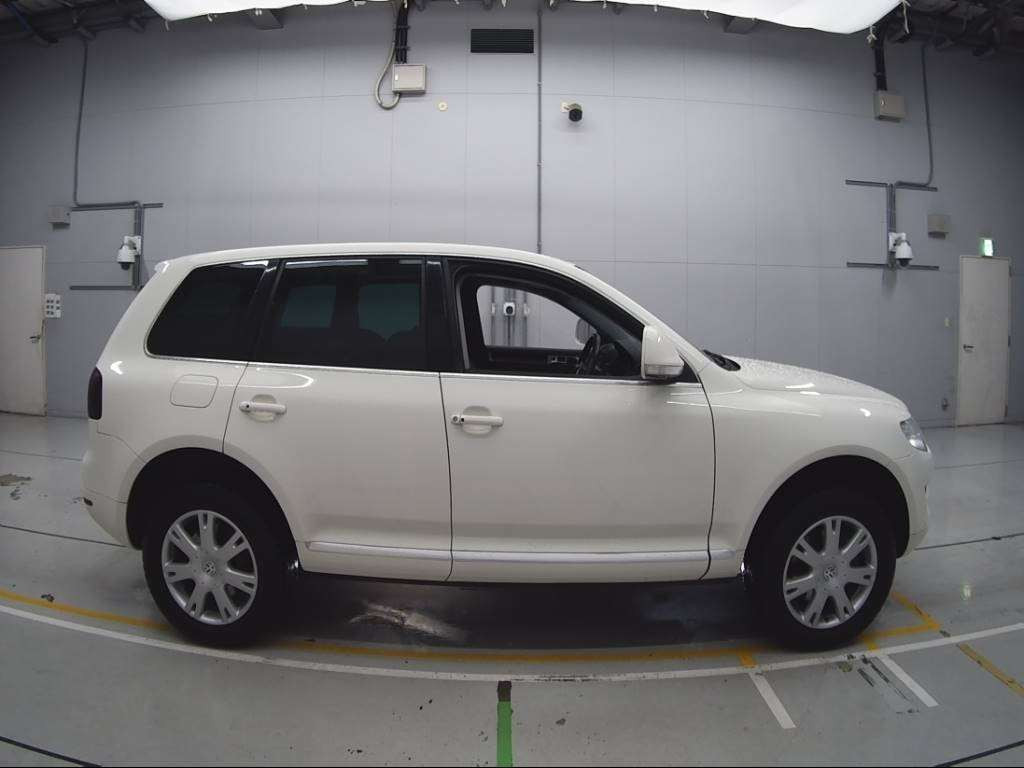 2009 Volkswagen Touareg 7LBHKS[2]