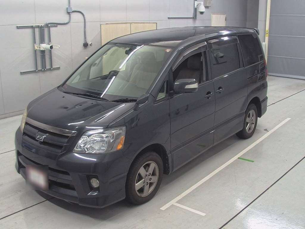 2006 Toyota Noah AZR65G[0]