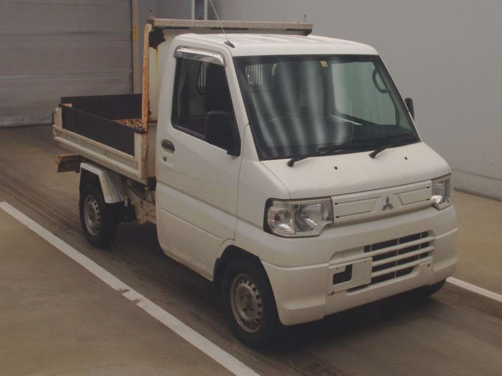 2012 Mitsubishi Minicab Truck U62T[2]