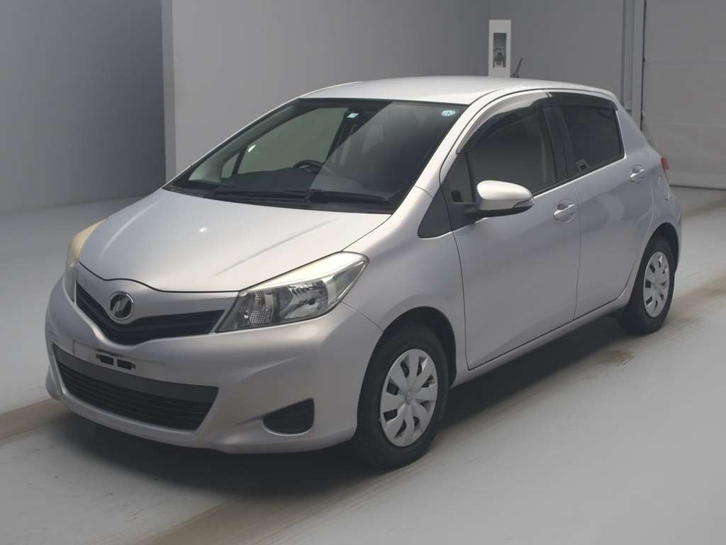 2013 Toyota Vitz NSP130[0]