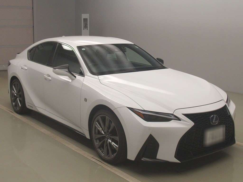 2021 Lexus IS AVE30[2]