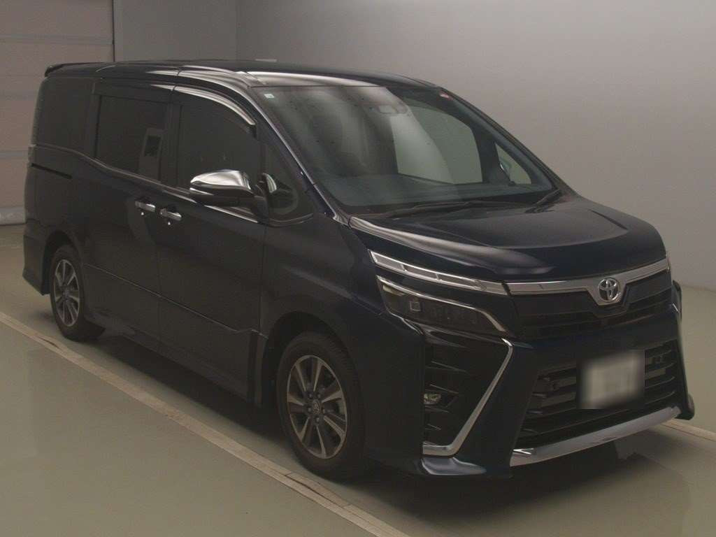 2020 Toyota Voxy ZRR80W[2]