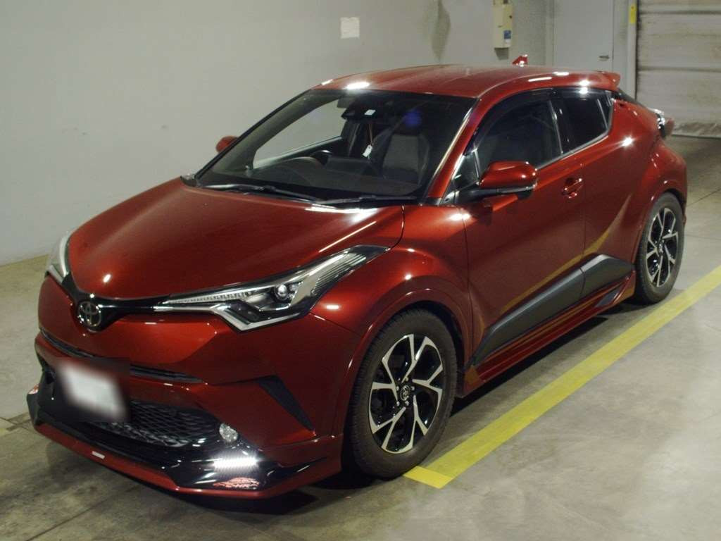 2017 Toyota C-HR NGX50[0]