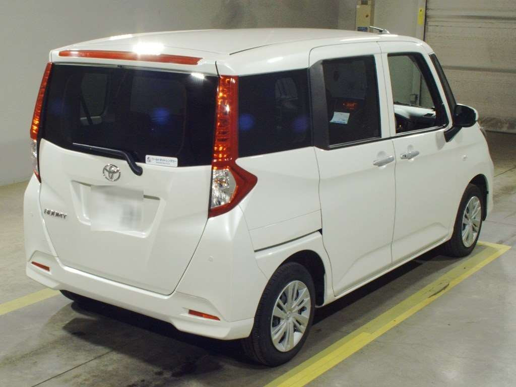 2023 Toyota Roomy M910A[1]