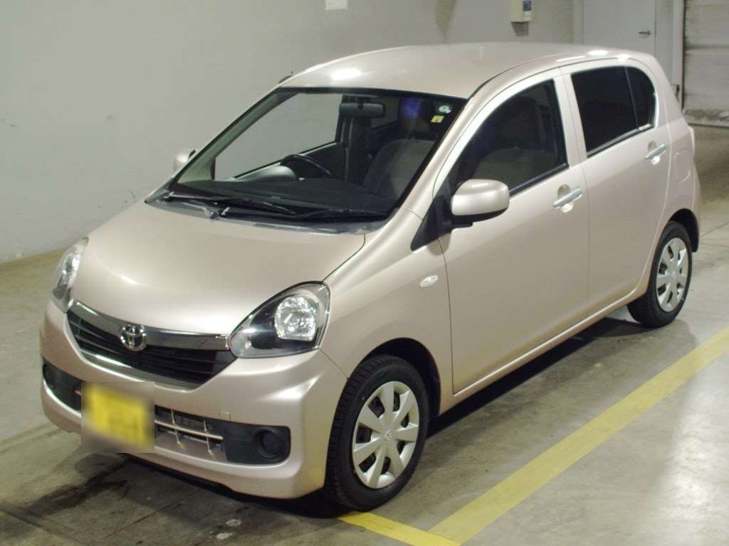 2015 Toyota Pixis Epoch LA310A[0]