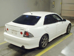 2003 Toyota Altezza