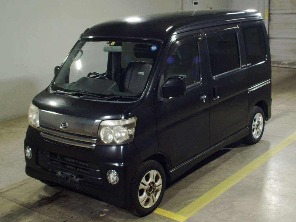 2005 Daihatsu Atrai Wagon S330G[0]