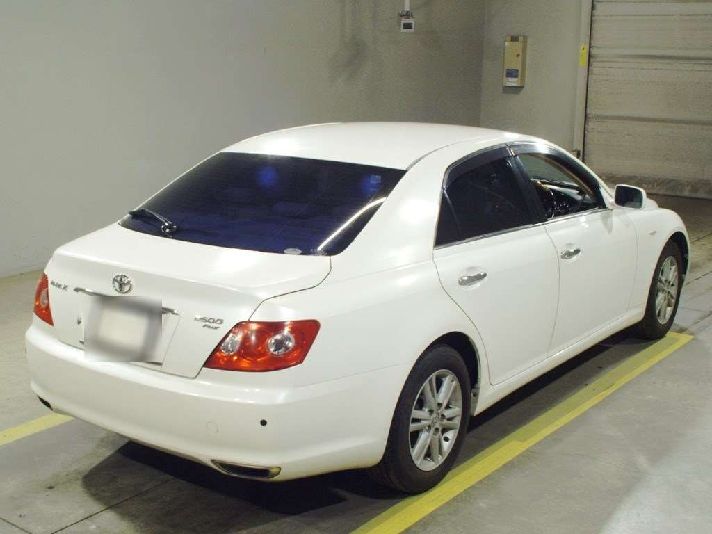 2005 Toyota Mark X GRX125[1]