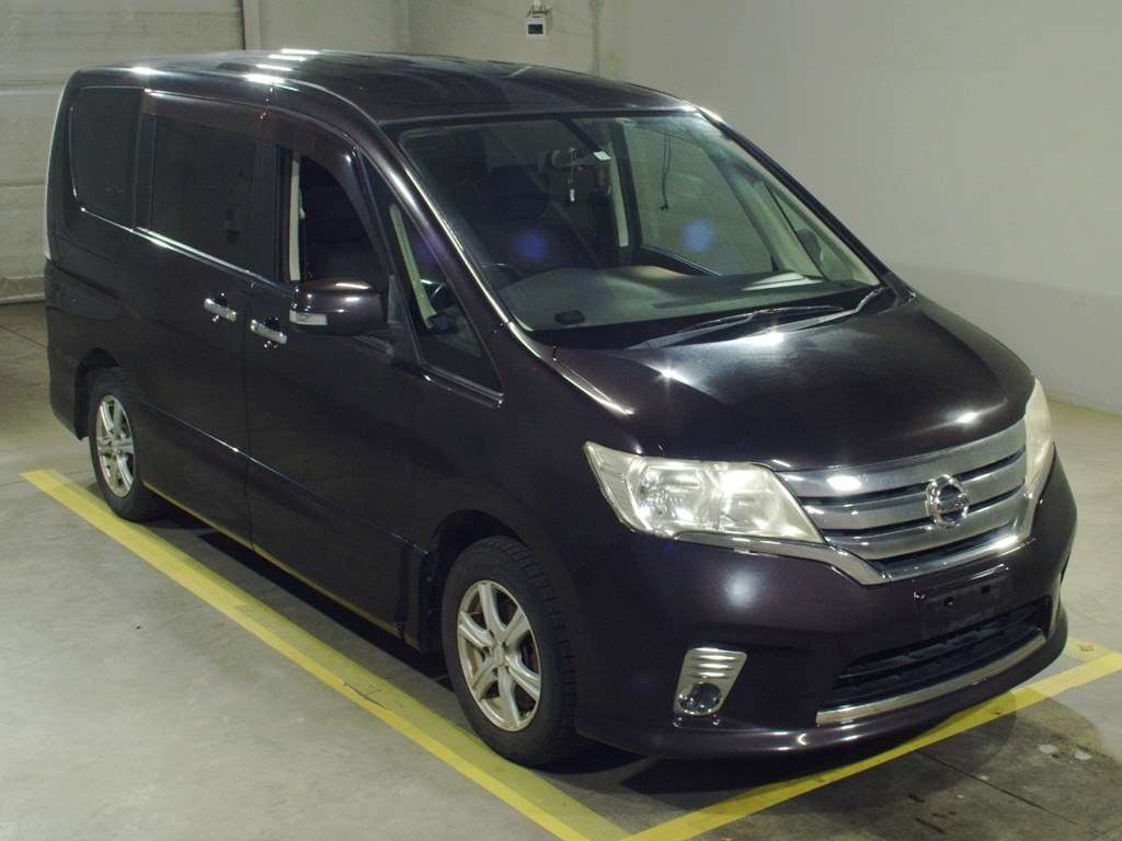 2011 Nissan Serena FC26[2]