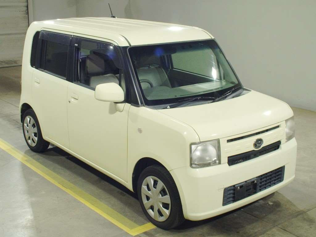 2013 Daihatsu Move Conte L575S[2]