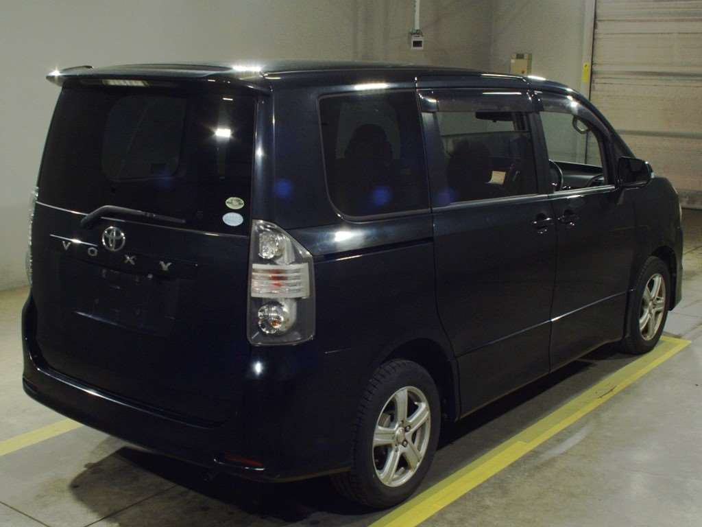 2008 Toyota Voxy ZRR75W[1]