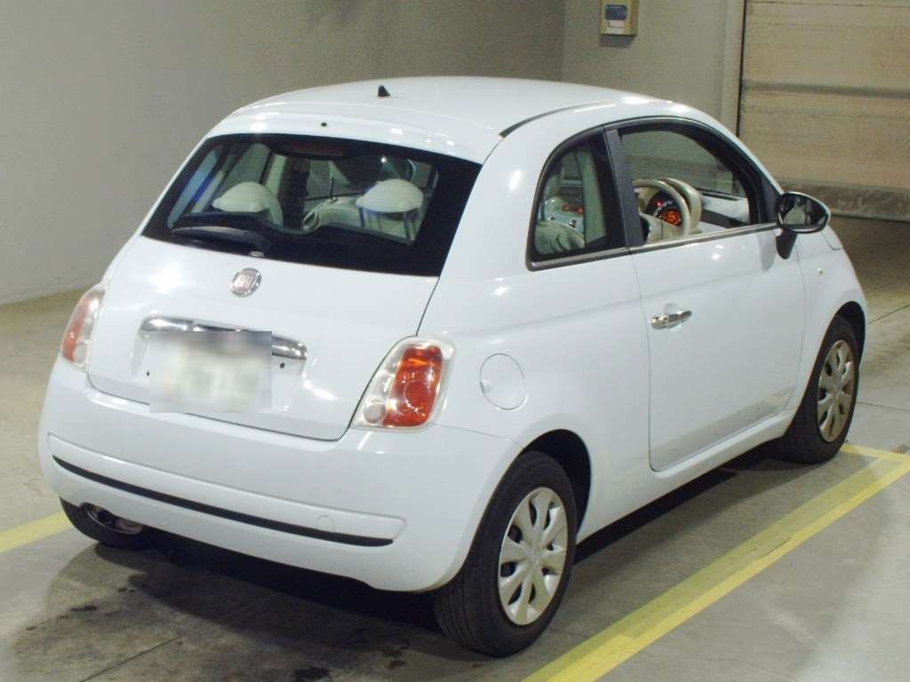 2010 Fiat 500 31212[1]