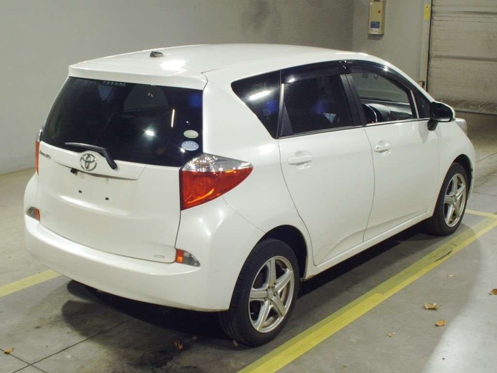 2012 Toyota Ractis NCP125[1]