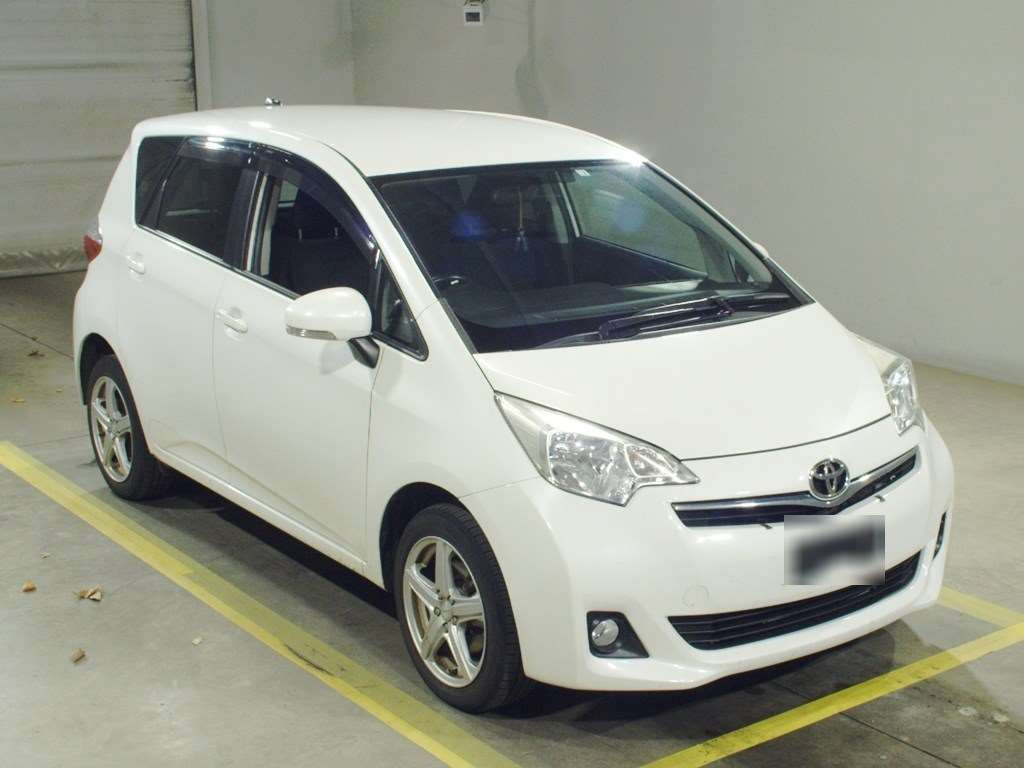 2012 Toyota Ractis NCP125[2]