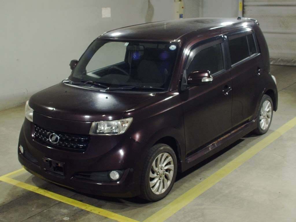 2011 Toyota bB QNC25[0]