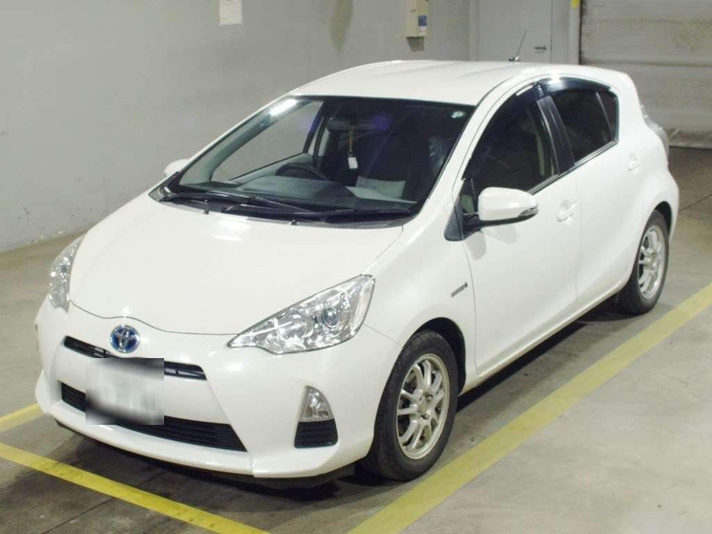 2012 Toyota Aqua NHP10[0]