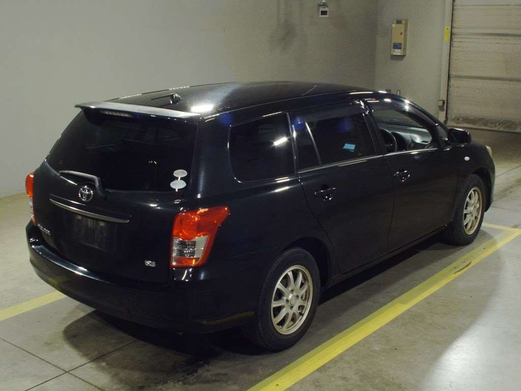 2011 Toyota Corolla Fielder NZE141G[1]