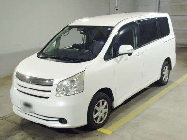 2008 Toyota Noah