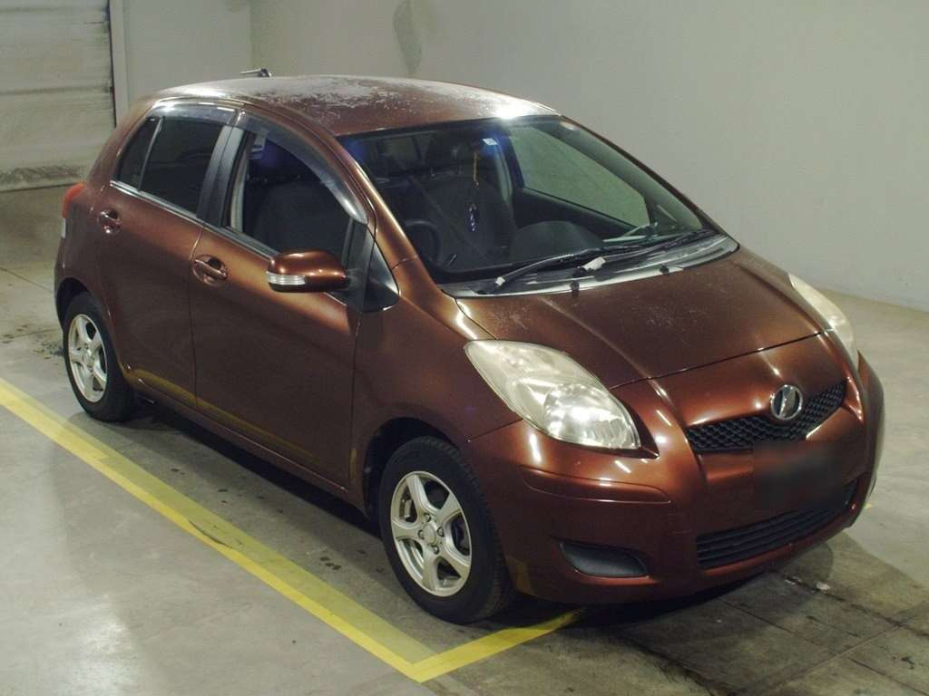 2010 Toyota Vitz KSP90[2]