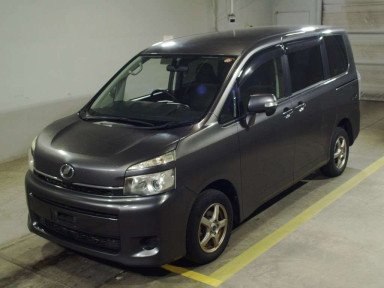 2011 Toyota Voxy