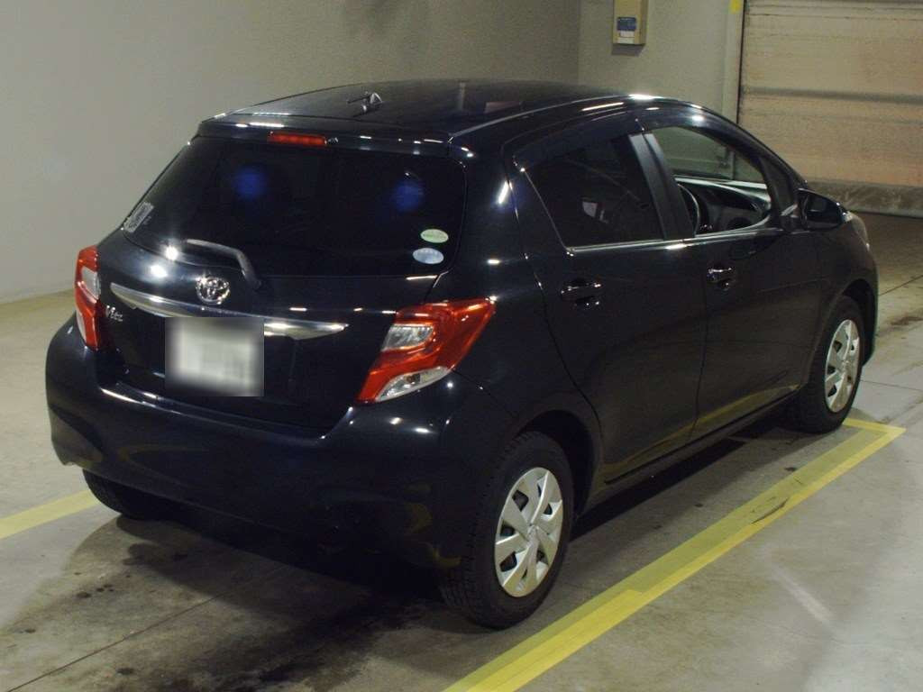 2014 Toyota Vitz KSP130[1]