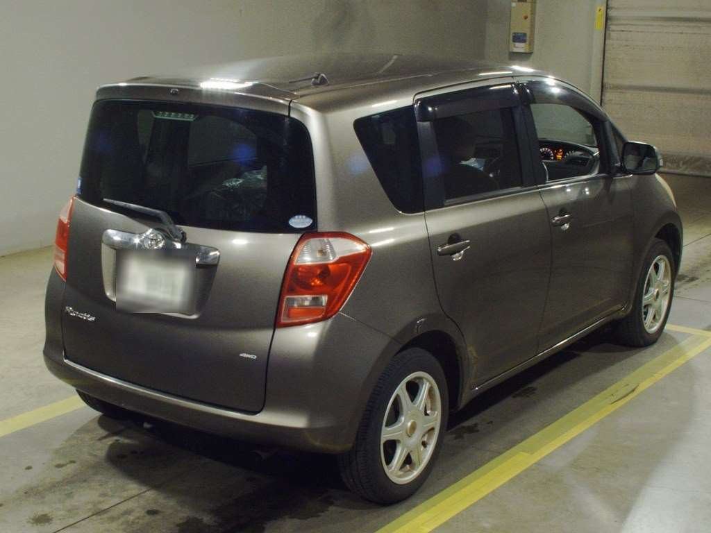 2006 Toyota Ractis NCP105[1]