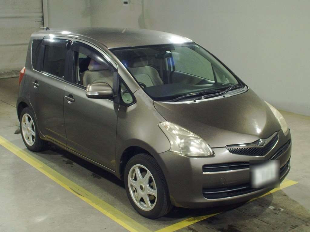 2006 Toyota Ractis NCP105[2]