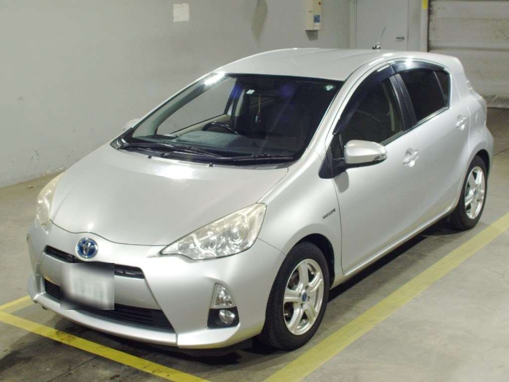 2012 Toyota Aqua NHP10[0]