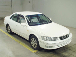 2000 Toyota Camry