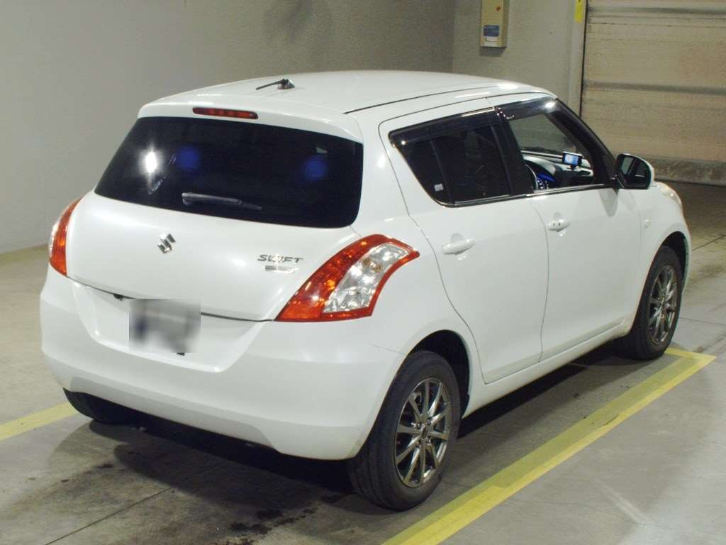 2016 Suzuki Swift ZD72S[1]