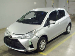 2017 Toyota Vitz